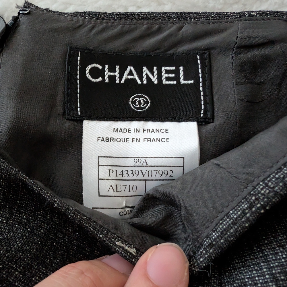 EUC Vintage CHANEL Dark Gray Pencil Skirt - Picture 3 of 7